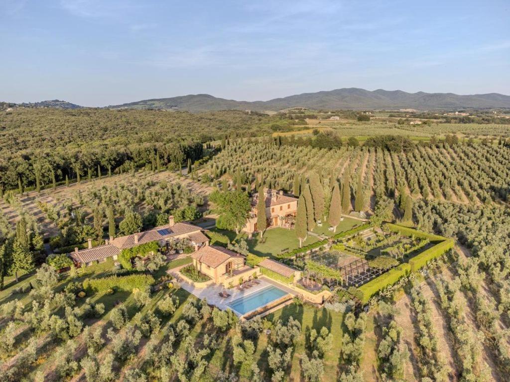 Podere Le Mezzelune บิบโบนา ภายนอก รูปภาพ