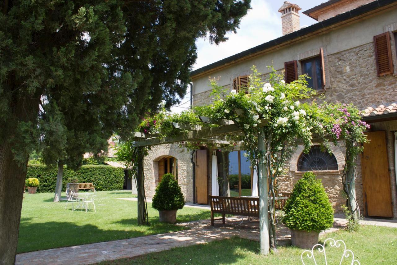 Podere Le Mezzelune บิบโบนา ภายนอก รูปภาพ