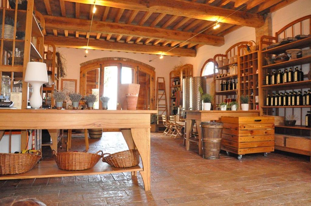 Podere Le Mezzelune บิบโบนา ภายนอก รูปภาพ